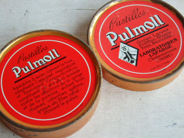 画像: フランスアンティーク　円形型缶ケース　Pulmoll　赤色