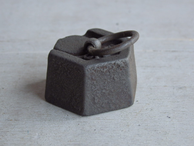 画像:  バランス分銅　重量スケール　鉄製　