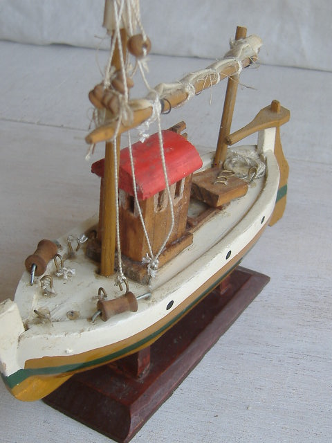 画像: アンティーク雑貨　ハンドメイド　船のオブジェ